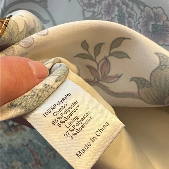 Tuckernuck Chantilly Floral Blazer and Matching Pants Size XL - Picture 9 of 14